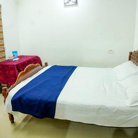 Koonamparayil Home Stay Munnar Anaviratty-Family Only מראה חיצוני תמונה