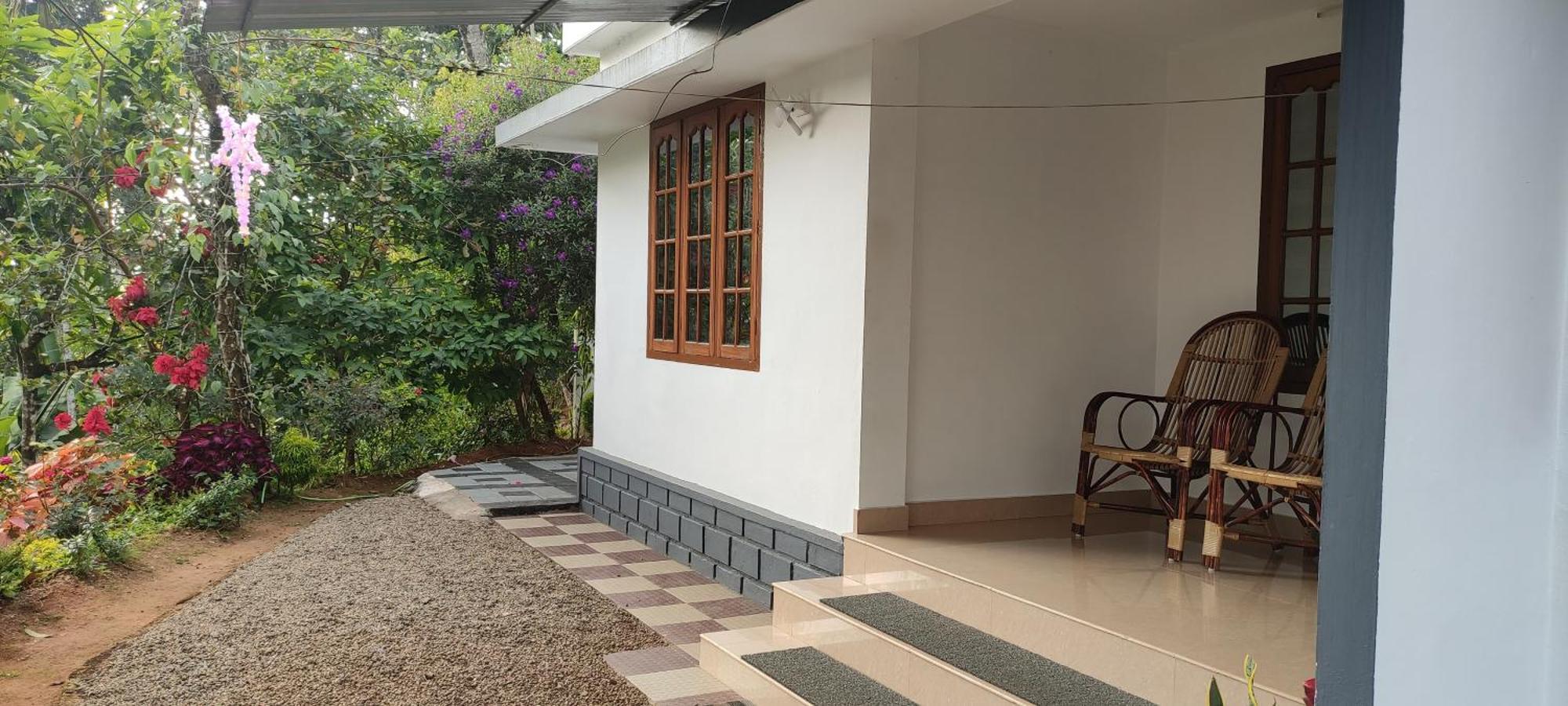Koonamparayil Home Stay Munnar Anaviratty-Family Only מראה חיצוני תמונה